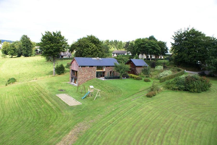 Brochepierre 28 Pers- Vue Exceptionnelle - Malmedy Villa Exterior photo